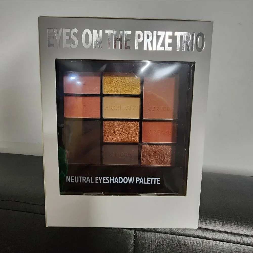 New Eyes On the Prize Eyeshadow Palette Gift Set